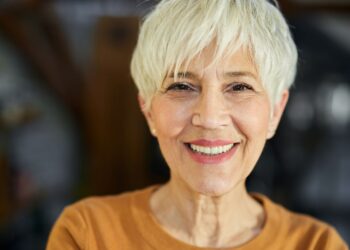 pictures of short haircuts for women over 60