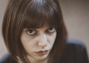 wispy bangs for thin hair and big forehead