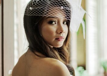 shoulder length wedding guest hairstyles for short hair