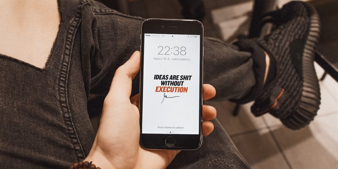 how to keep iphone screen from locking