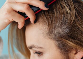 low maintenance hairstyles for 50 year old woman with long hair