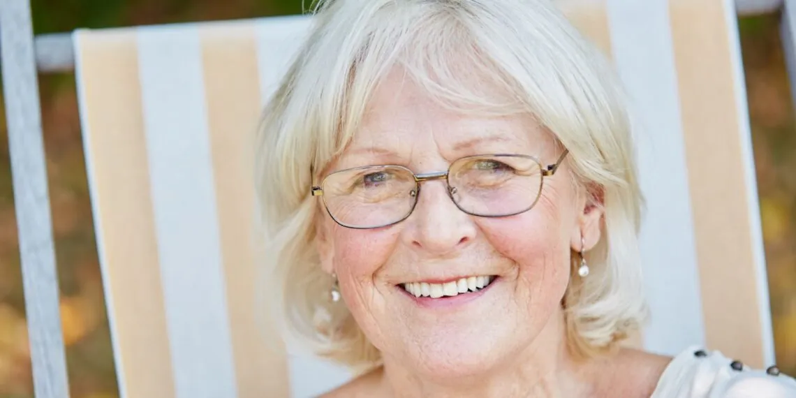 pictures of hairstyles for 60 year old woman