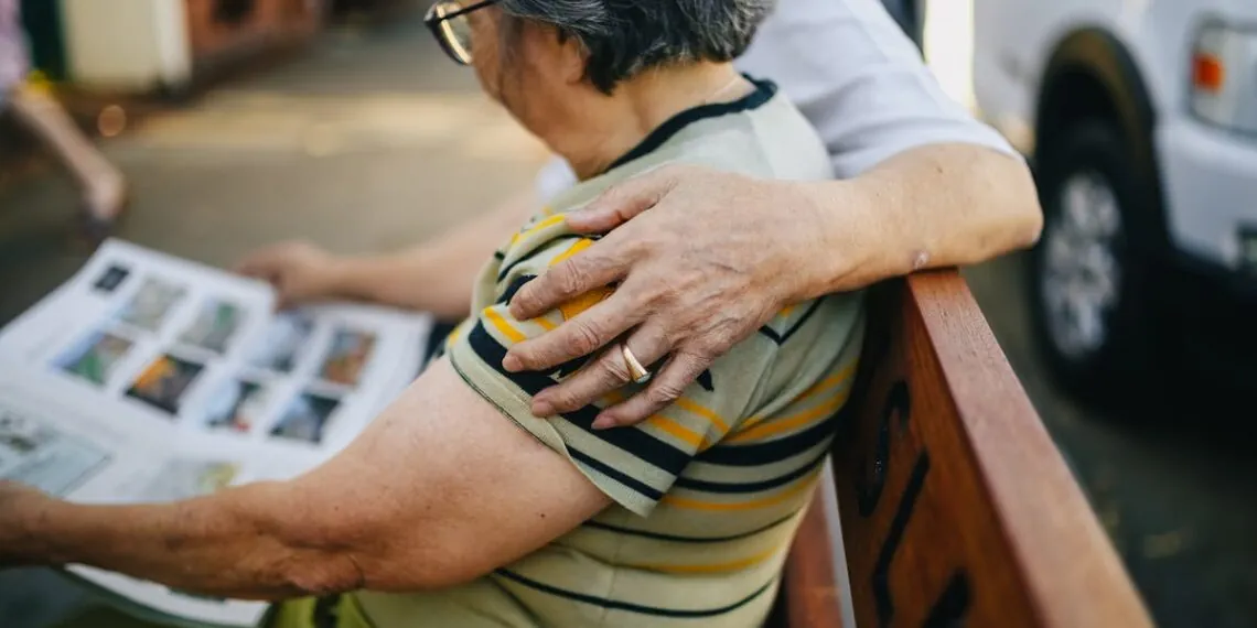 short hairstyles for 65 year-old woman